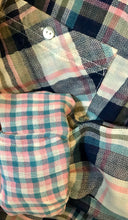 Load image into Gallery viewer, BLUE MULTI PLAID BUTTON DOWN
